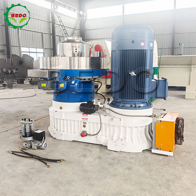 1500-2000kg/h Wood Pellet Machine With PLC Control System 380V Voltage