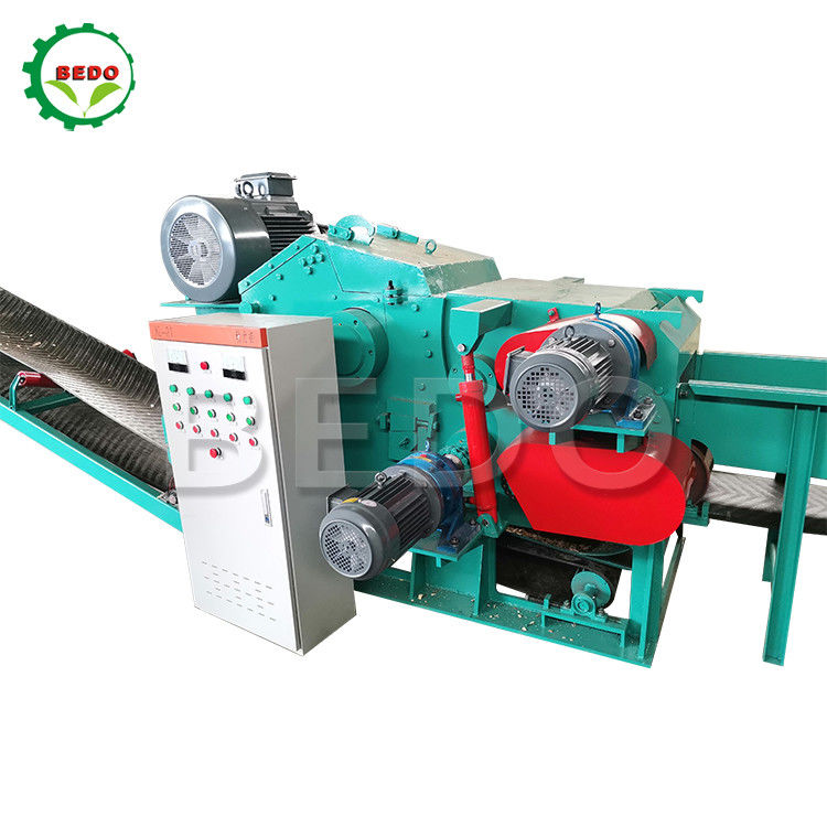590 tours par minute Machine de déchiquetage de bois électrique pour la foresterie Machine de déchiquetage de bois