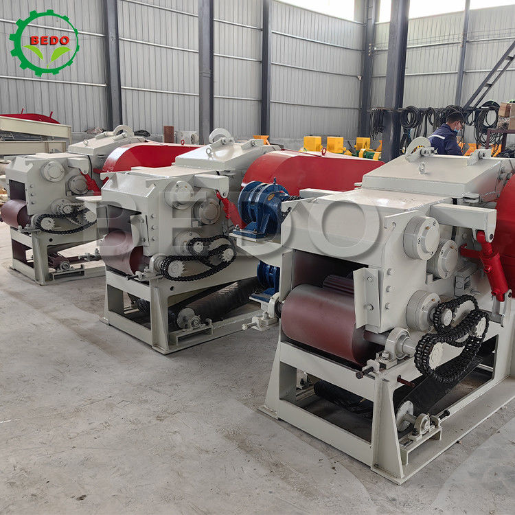 machine de déchiquetage en bois à tambour de 590rpm 3-5t/h un déchiqueteuse de foresterie de garantie d'an