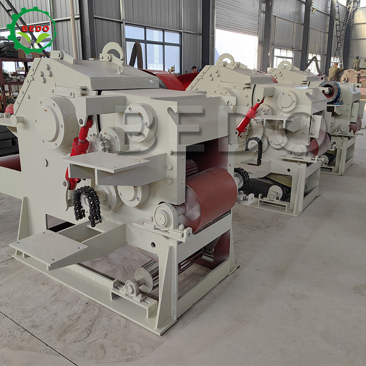 machine de déchiquetage en bois à tambour de 590rpm 3-5t/h un déchiqueteuse de foresterie de garantie d'an