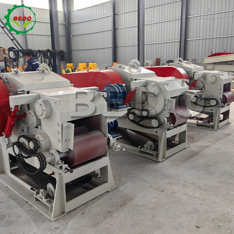machine de déchiquetage en bois à tambour de 590rpm 3-5t/h un déchiqueteuse de foresterie de garantie d'an