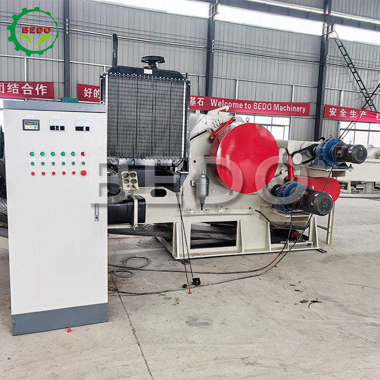 Palm EFB Déchiqueteur de grappes de fruits vides Machine à déchiqueter le bois Moteur diesel 110 kW pour une centrale électrique à biomasse