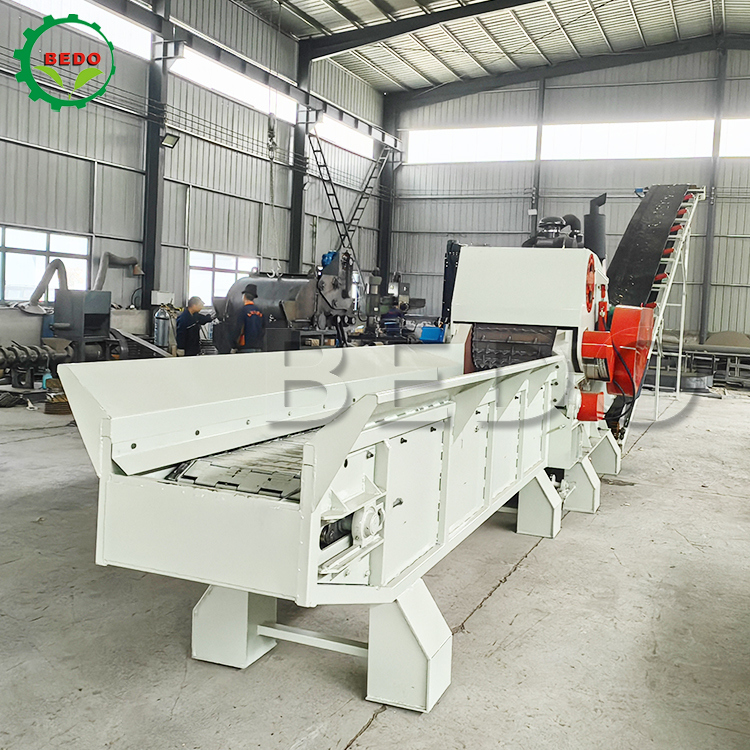 Autonomie d'alimentation 235HP machine à déchiqueter le bois 700x400mm entrée déchiqueteur de tambour industriel
