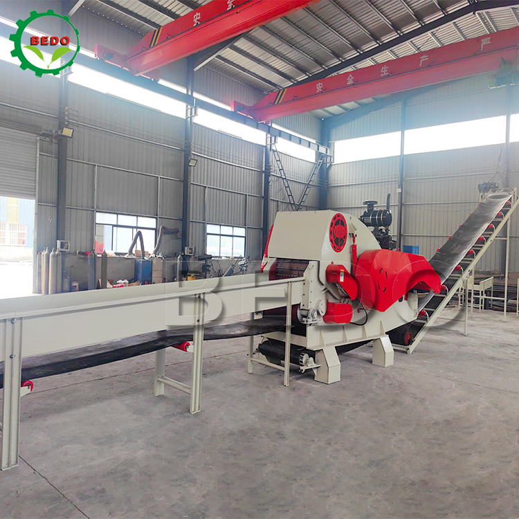 Coconut Shell Husk Wood Chipper Machine Diesel Mobile 55HP for Indonesia Charcoal and Coir Processing
