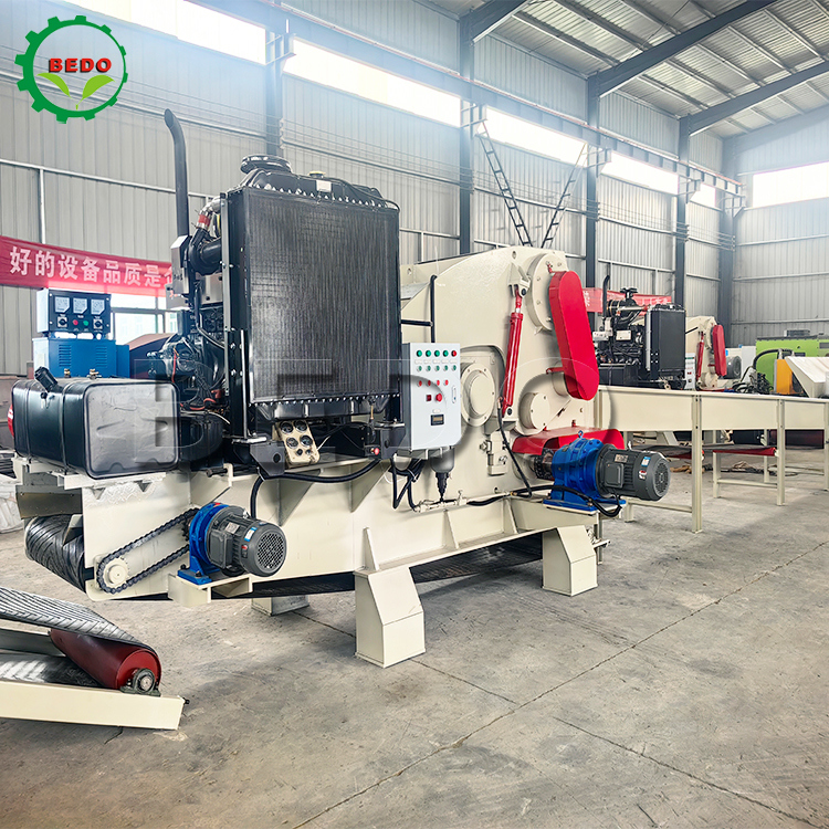 Machine de déchiqueteuse à bois à disque 235HP, équipement de déchiquetage de bois industriel rapide et efficace