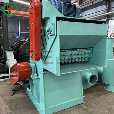 Machine de broyage à marteaux de bois de 45 kW 2-5T/h Capacité avec collecteur de poussière