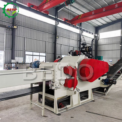 Palm EFB Déchiqueteur de grappes de fruits vides Machine à déchiqueter le bois Moteur diesel 110 kW pour une centrale électrique à biomasse