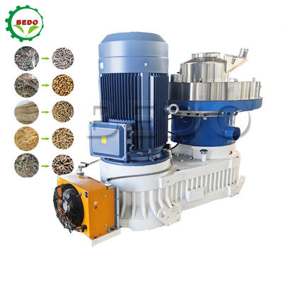 132KW 560mm Ring Die Wood Pellet Machine avec une garantie de 15 mois