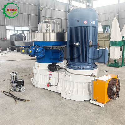 5000kg de poids PLC contrôlé par le moulin à granulés de bois avec pompe à engrenages de 0,15kw