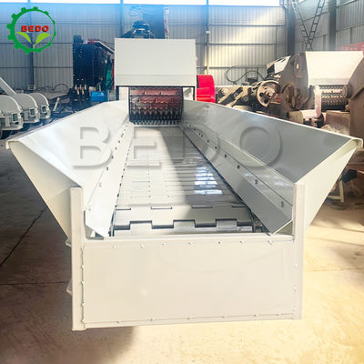 Broyeur de bois à alimentation hydraulique avec moteur, puissance principale de 235 CV et taille des copeaux de 25-35 mm