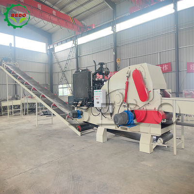 Machine à déchiqueter le bois à moteur diesel avec puissance principale de 235 ch et certificat CE