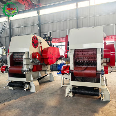 Moteur diesel 235HP Machine à déchiqueter du bois Traitement du bois à grande échelle Déchiqueteuse à tambour lourde