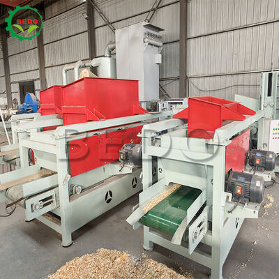 Blade en acier allié Machine de déchiquetage de bois en acier au carbone Équipement de travail du bois d'épaisseur de 1-2 mm