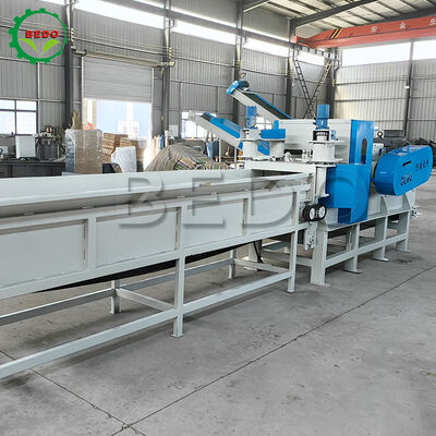 Scie à bois à prix d'usine pour la fabrication de sciure de bois à partir de branches, de bûches et de déchets de bois