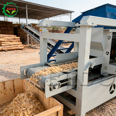 Machine automatique de fentes de bois Lamelle en acier allié 125 mm Roller 400 kg/h Capacité Équipement industriel